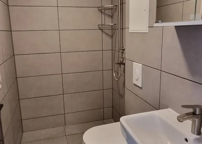 Naehe S-bahn Inklusive Parkplatz